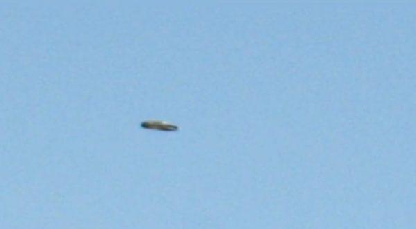 A screenshot of ABC News shots photo of the UFO in Santee. Calif.