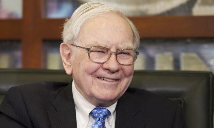 The 3 Traits Warren Buffett Says He Looks for in an Employee