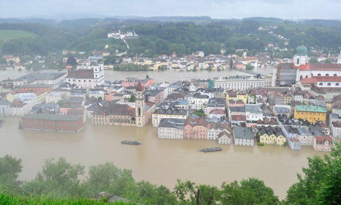 Record Floods Kill 4 in Germany