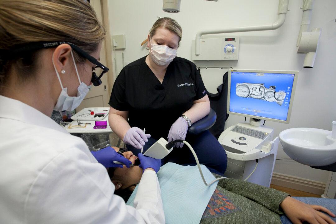 In Dentistry, Seeing is Reassuring