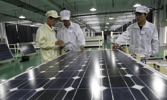 Judge Blocks Higher White House Tariffs on Imported Solar Panels