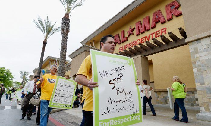 Wal-Mart’s Low Wages Costing Taxpayers Millions