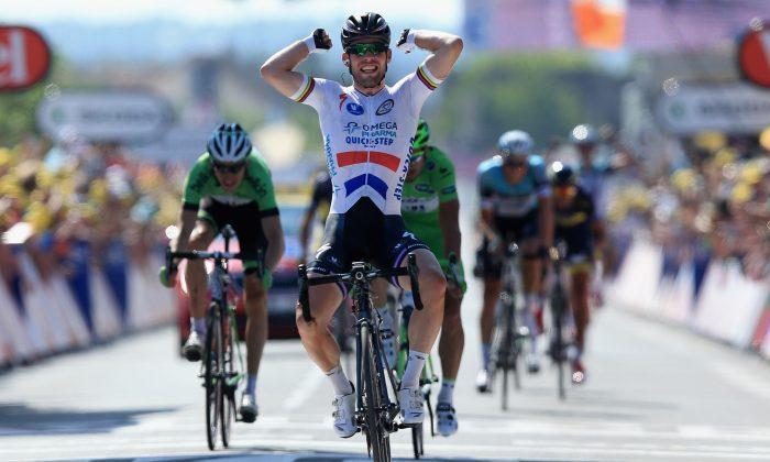 Cav Wins 25, Major GC Shake-Up at Tour de France Stage 13