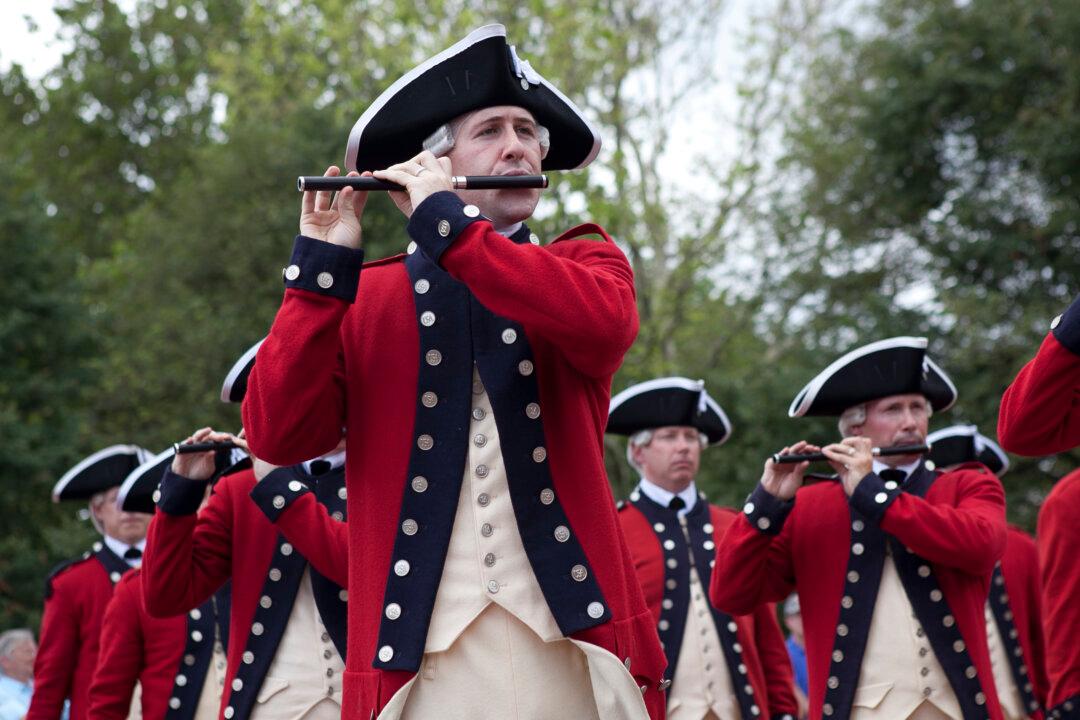 Old Guard Fife and Drum Revives Revolutionary Spirit on July Fourth
