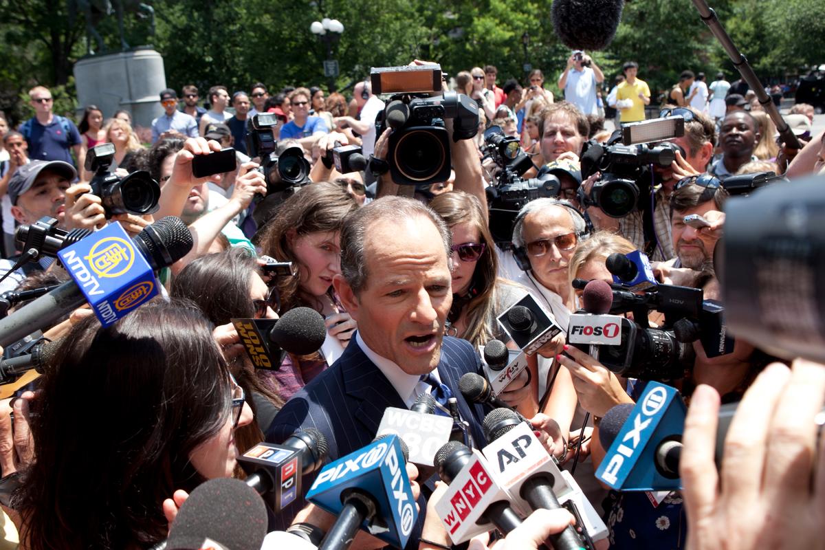 Spitzer Brings National Attention to Local Comptrollers Race