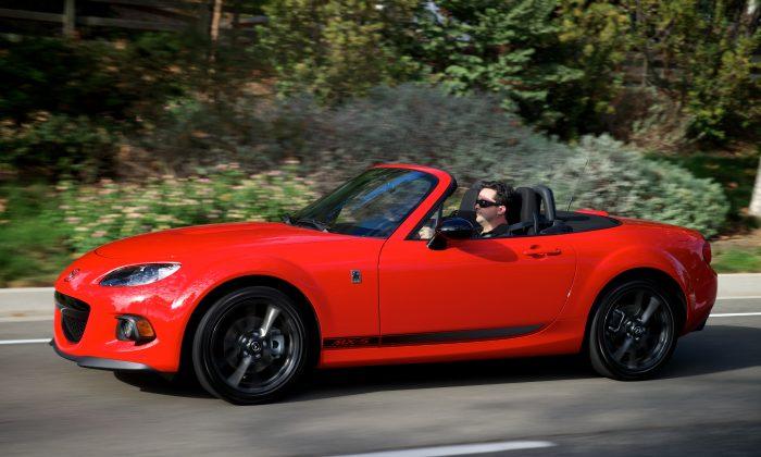 2013 Mazda MX-5 Miata Club Convertible: Good Things Come in Small Packages