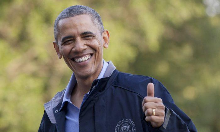 Obama Says Focuses on Economy in Weekly Address