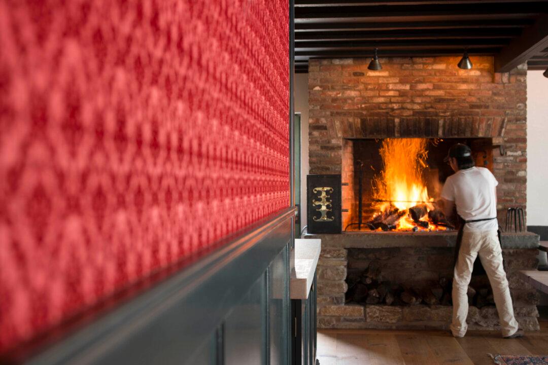 19th Century Restaurant in Modern Hudson