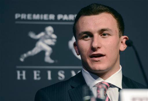 Johnny Manziel Investigated by NCAA Over Autograph Profits