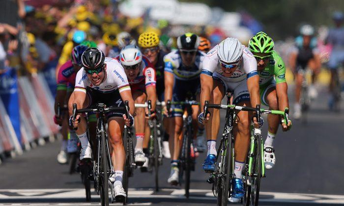 Kittle Beats Cav! Surprise Finish to Tour de France Stage 12