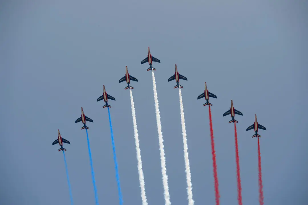 LIVE NOW: Patrouille de France Conducts Ceremonial Flyover Celebrating the 250th Anniversary of US Independence