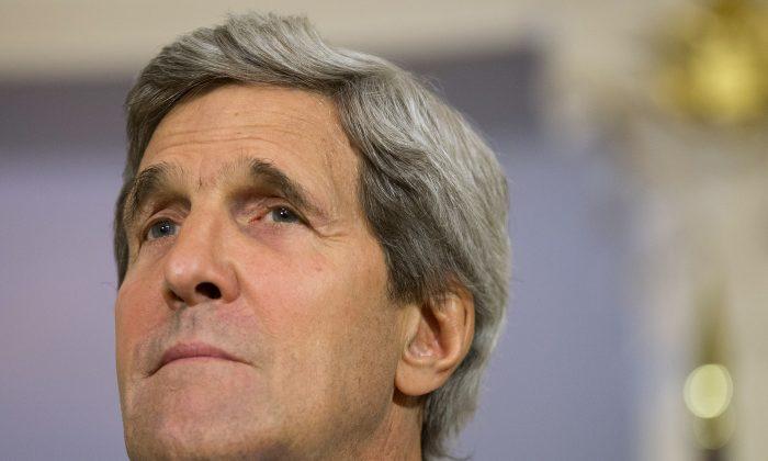 Kerry in Pakistan to Talk Drones, Taliban, Stability