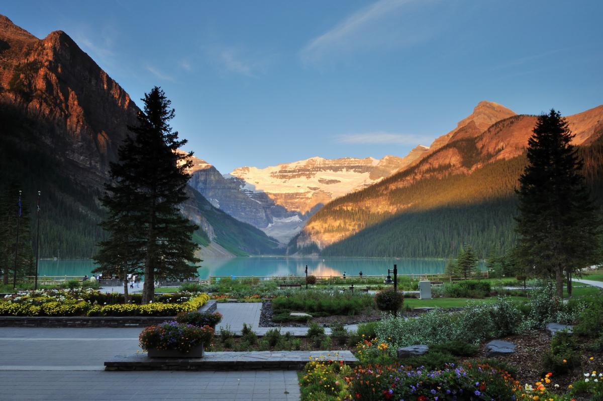 Lake Louise Reopened After Temporary Closure Due to Overcrowding
