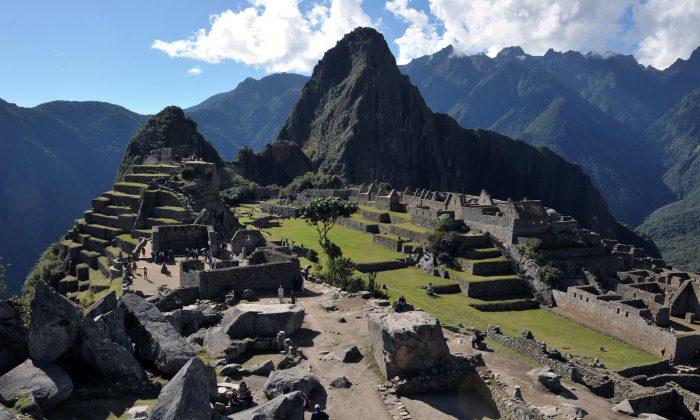 German Tourist Falls to Death Posing for Photo at Machu Picchu