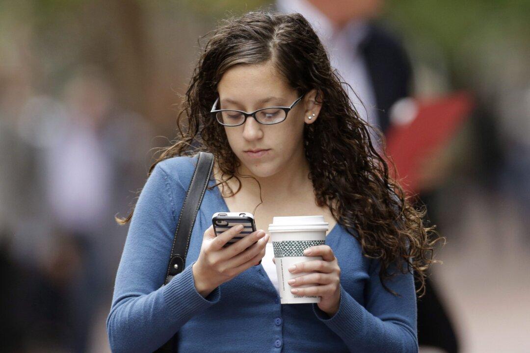 Canada’s Telecom Companies Want Clarity on Part of the New Wireless Code