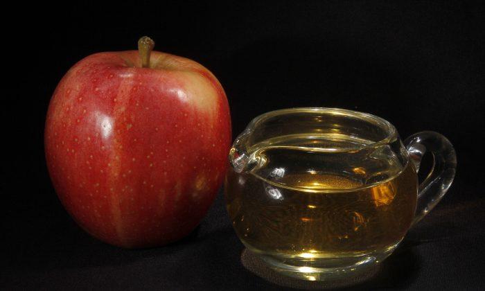 FDA Proposes Tougher Standards for Apple Juice