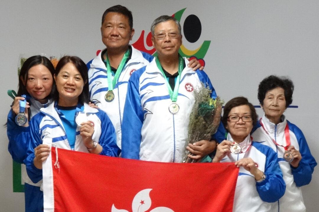 HK Bowlers Shine at Transplant Games