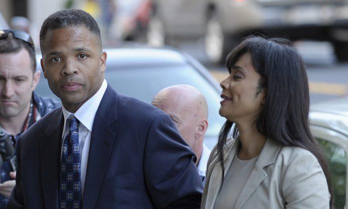 UPDATED Jesse Jackson Jr. Sentenced to 30 Months in Prison, Wife Gets 1 Year