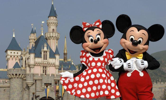 Power Outage Hits Disneyland, Riders Stranded
