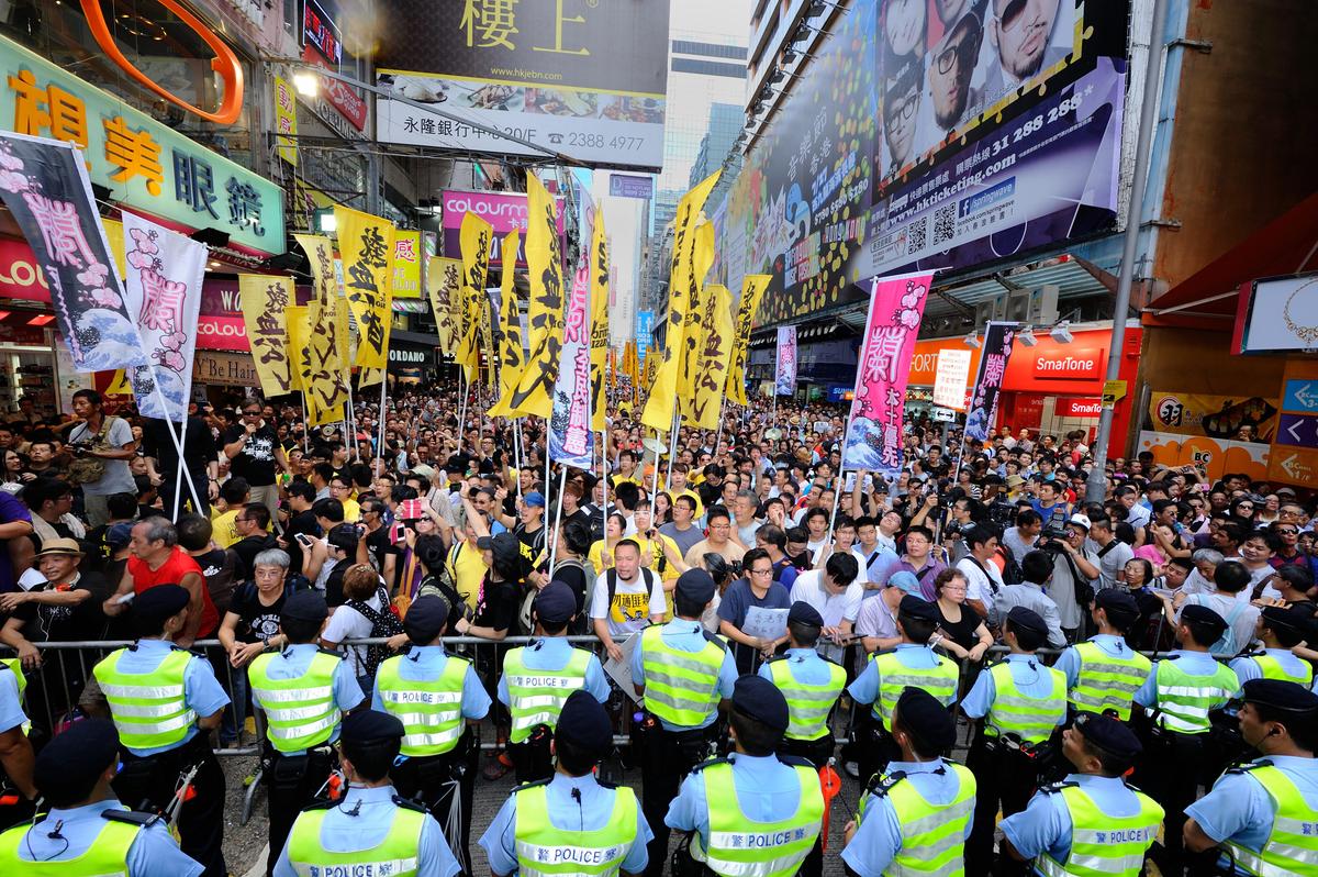 Hong Kongers Defend Ms. Lam, and Their Liberty (Video)