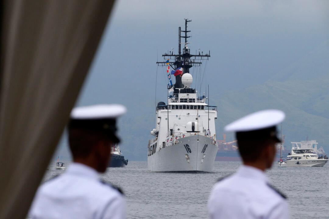 Philippines Warship: Beefing Up Fleet Amid China Dispute