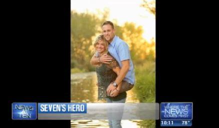 Jesse and Kelly Cottle: Photo of Former Marine Being Carried by Wife Going Viral