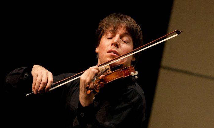Joshua Bell’s Dynamic Performance of the Tchaikovsky Violin Concerto