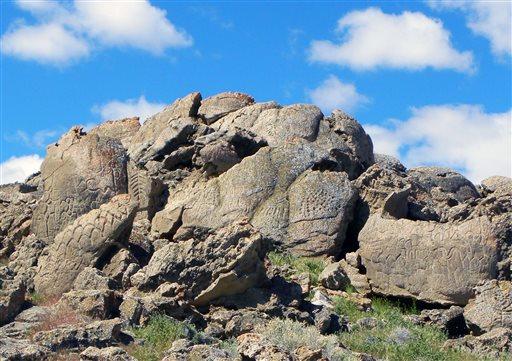 Oldest Rock Carvings in North America Found in Nevada (+Photos)