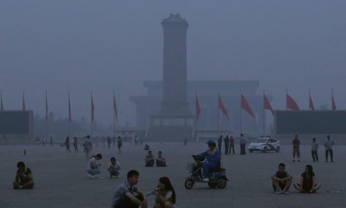 Chinese School Closed After Suspected Pollution Causes Mass Nosebleeds