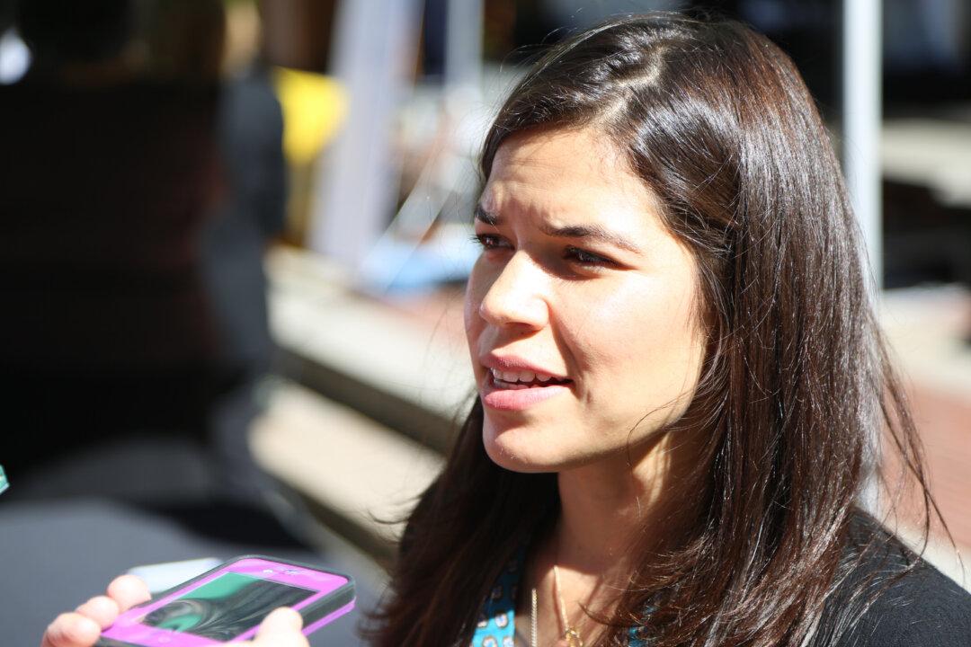 Organizations Encourage Voter Registration