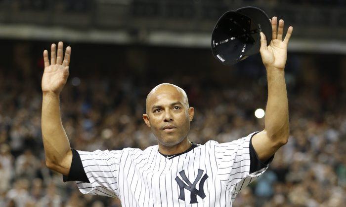 Mariano Rivera Crying: Yankees Legend Leaves Last Game in Emotional Farewell (+Video)