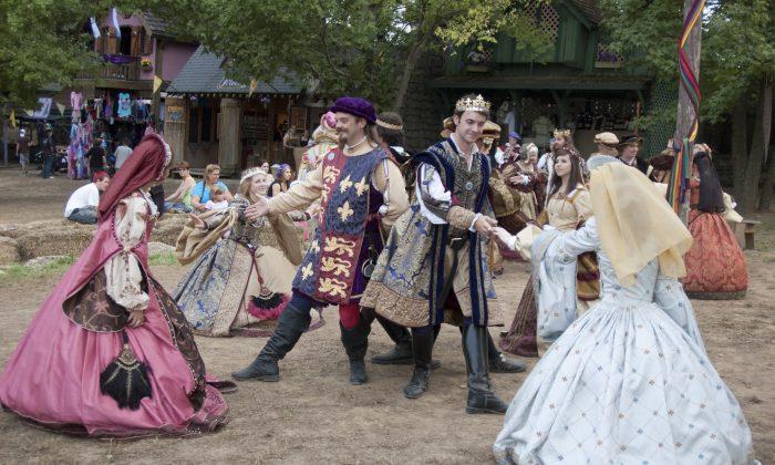 Top Reasons for Becoming a Renaissance Festival Performer (Photo Gallery)