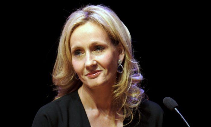 Harry Potter: JK Rowling Announces New Play Based on Potter Stories