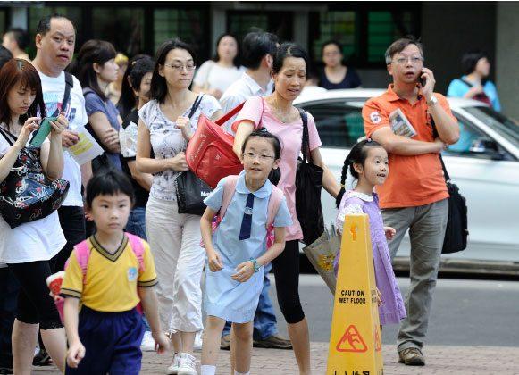 Hong Kong Parents Fight for Seats in Private Schools