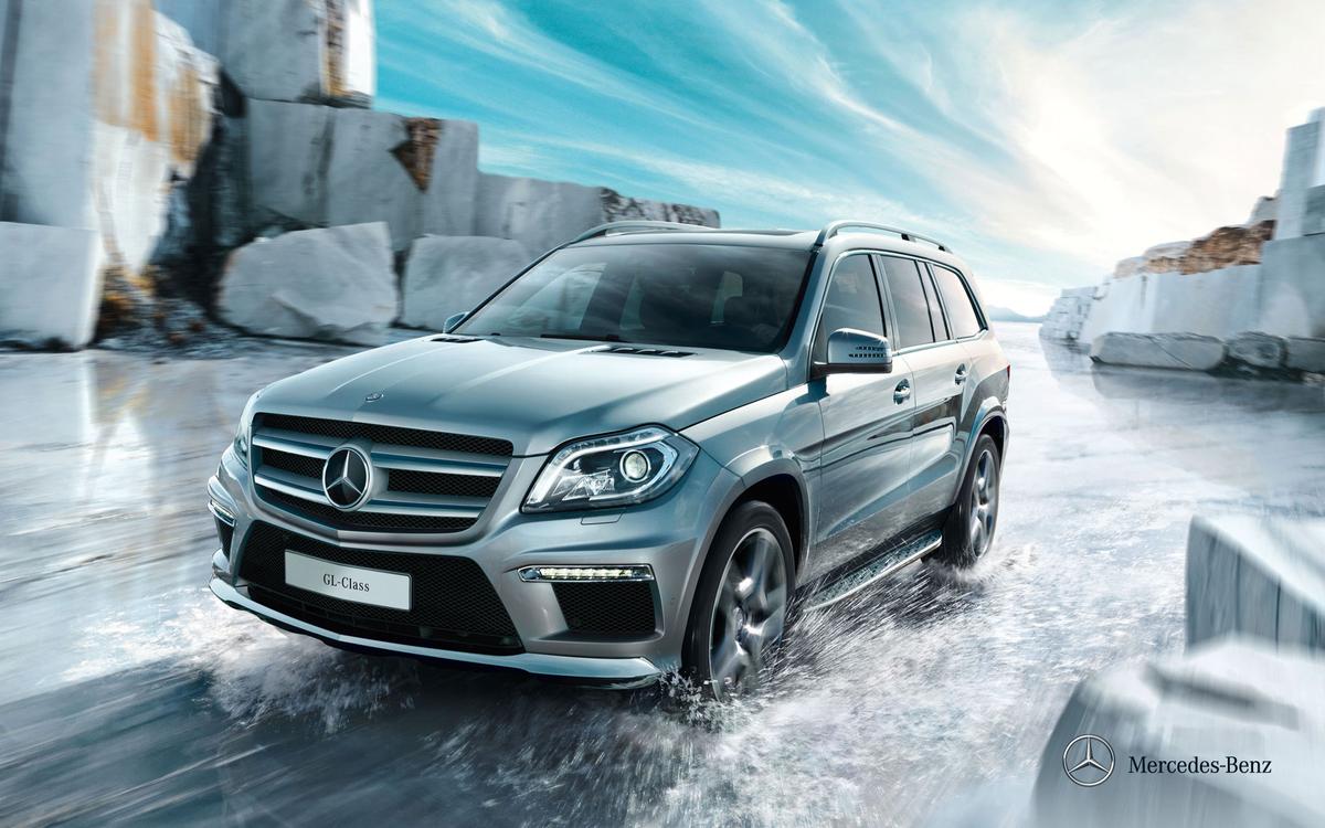 Mercedes GL450 Is High on S-Class Style