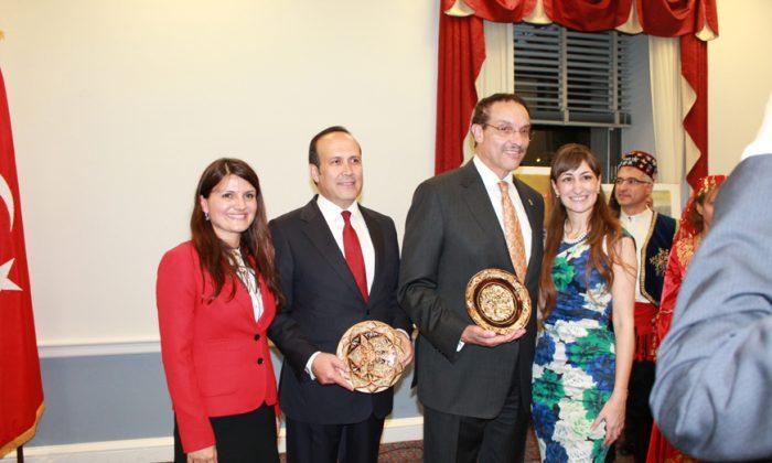 Mayor Gray Celebrates Turkish Cultural Heritage Month