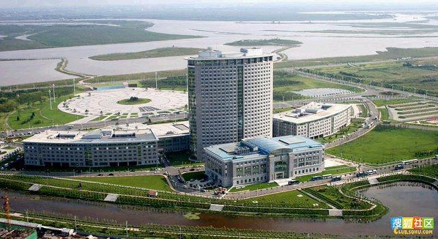 Elaborate Government Buildings in China (Photo Gallery)