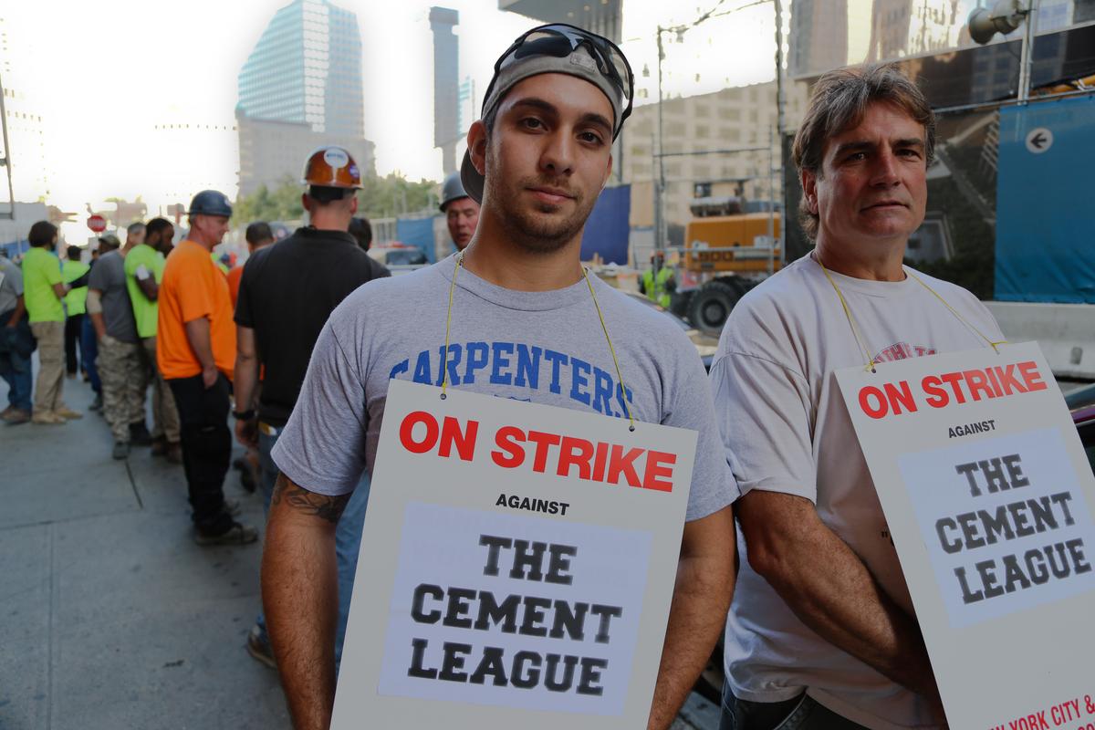 New York City: Carpenters Strike at World Trade Center