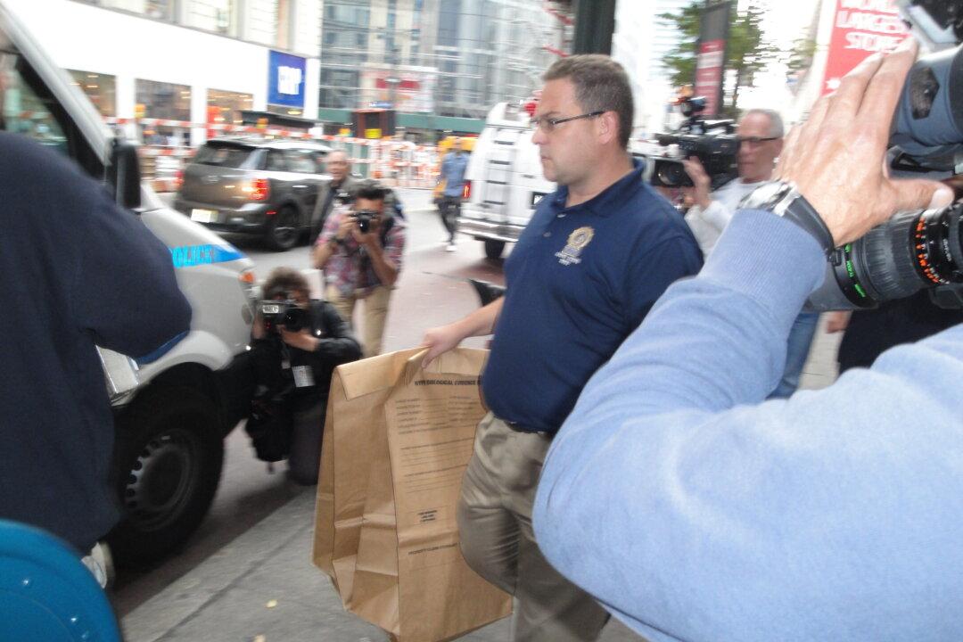 Victoria’s Secret Staff Find Dead Baby in Teenager’s Bag