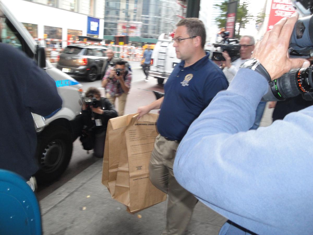 Victoria’s Secret Staff Find Dead Baby in Teenager’s Bag