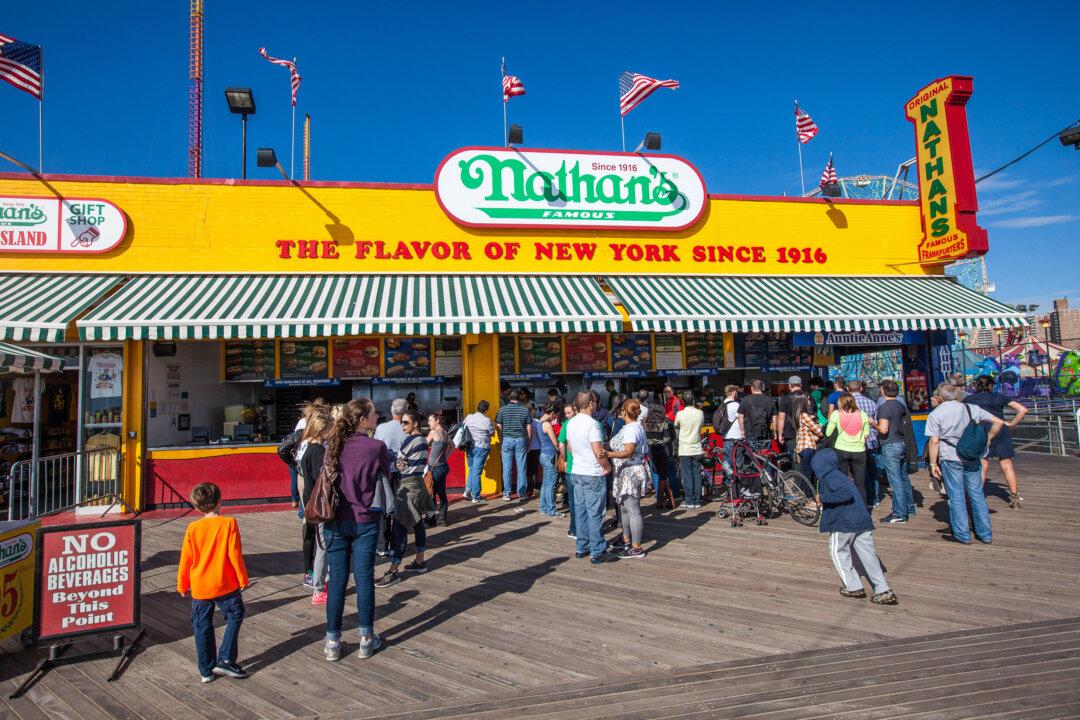 Sandy Special Coverage: Coney Island Back After Months of Hard Work (+Photos)
