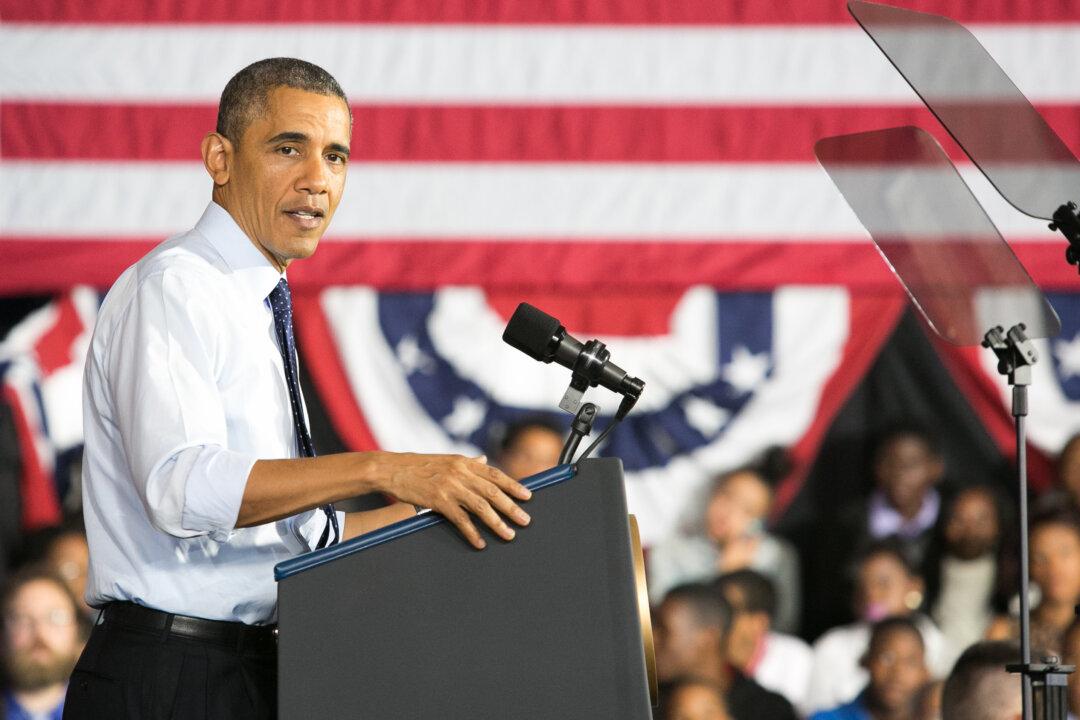 President Obama Visits Brooklyn High School (Photos)