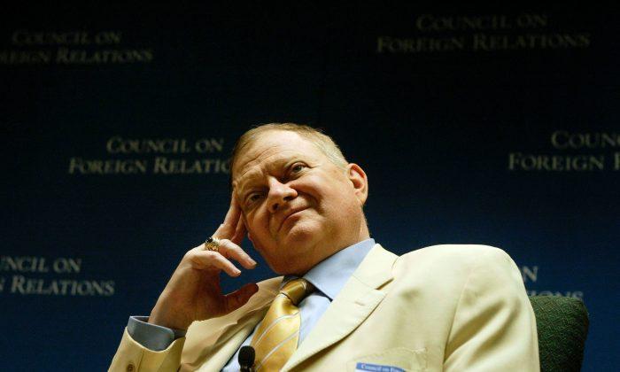 Tom Clancy Dies: Best-Selling Author Dead at 66, Reports Say