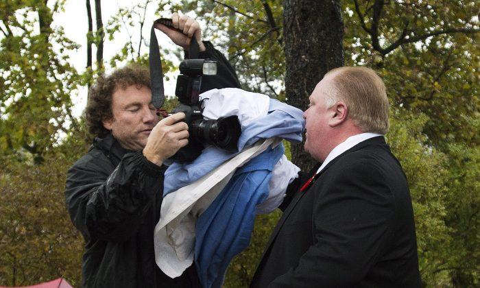 Toronto Mayor Rob Ford Shoves Photographer, ‘Get off my property’