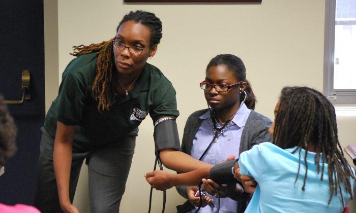 Doctor Shortage: Doctors Encourage Minority Students to Learn Medicine