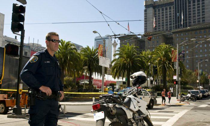 San Francisco: Union Square Re-opens After Police Investigate Suspicious Device