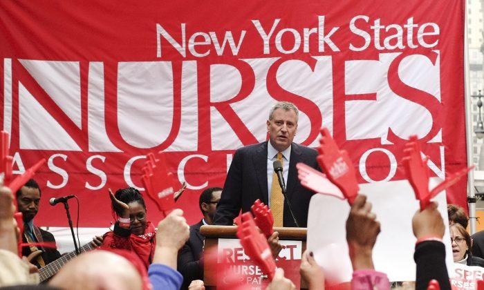 De Blasio Pledges ‘Fair Contract’ for NYS Nurses Union 