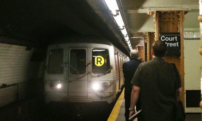 Debris on Subway Tracks Delay Yellow Lines for 40 Minutes