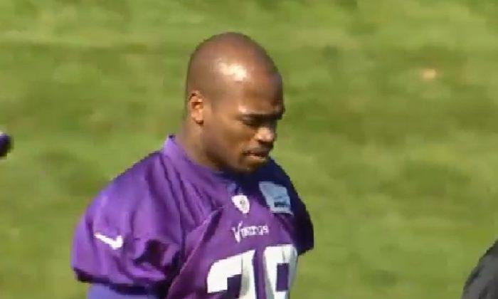 Adrian Peterson’s Son Dies From Injuries After Assault: Reports