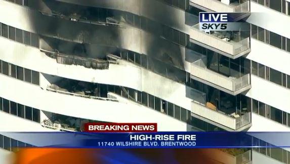 Los Angeles: Firefighters Put Out Fire at 25-Story Building Off Wilshire